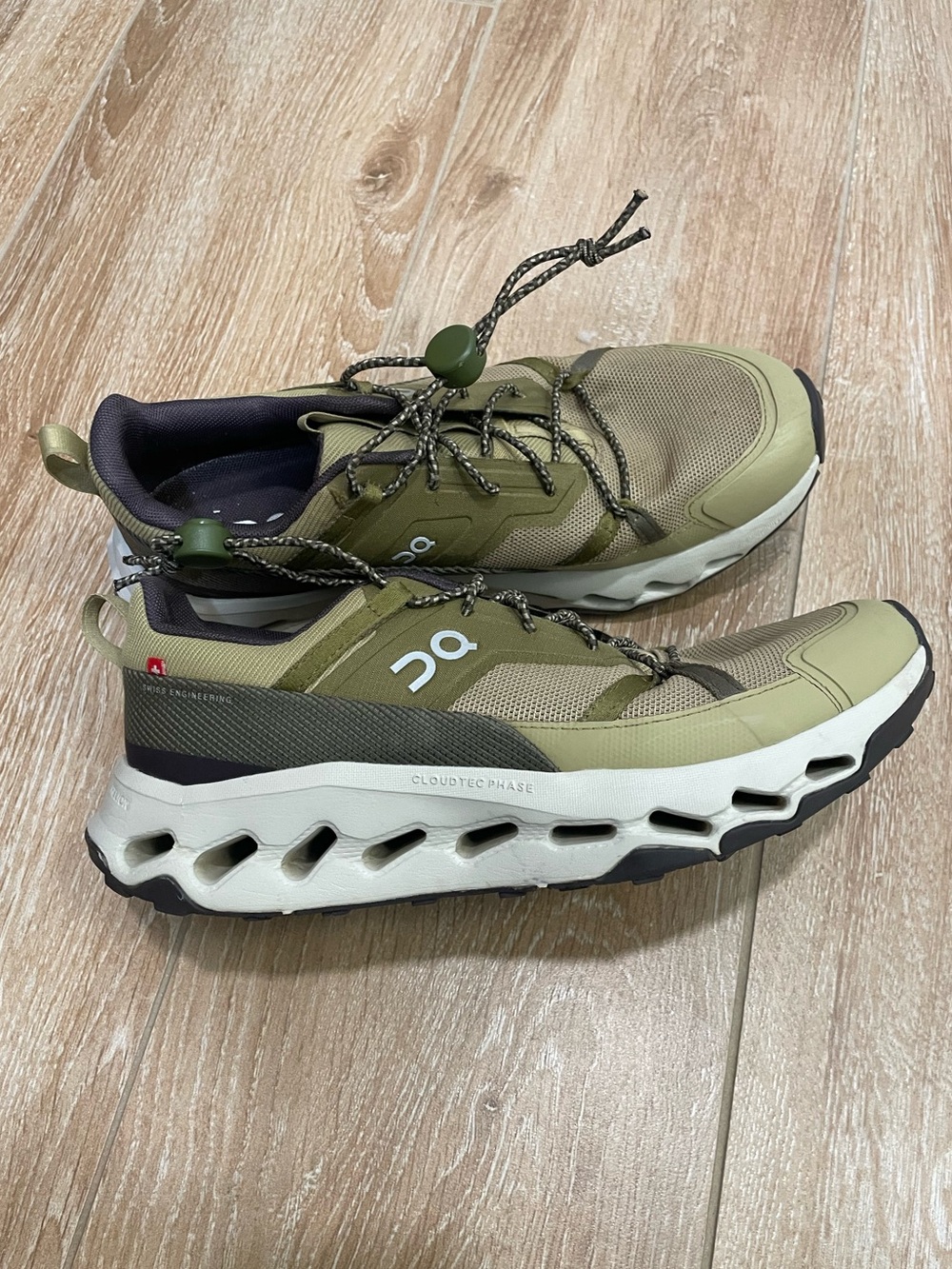 On Running Women's Cloudhorizon Hiking Shoe